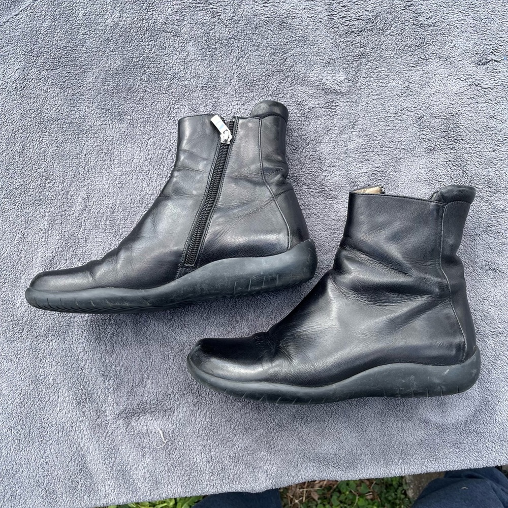 🔥 Italian BALLY brand ankle boots. size 6.5 - Picture 2 of 6